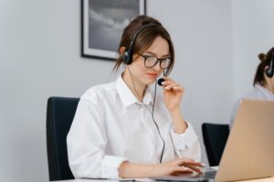 help desk hotline numbers