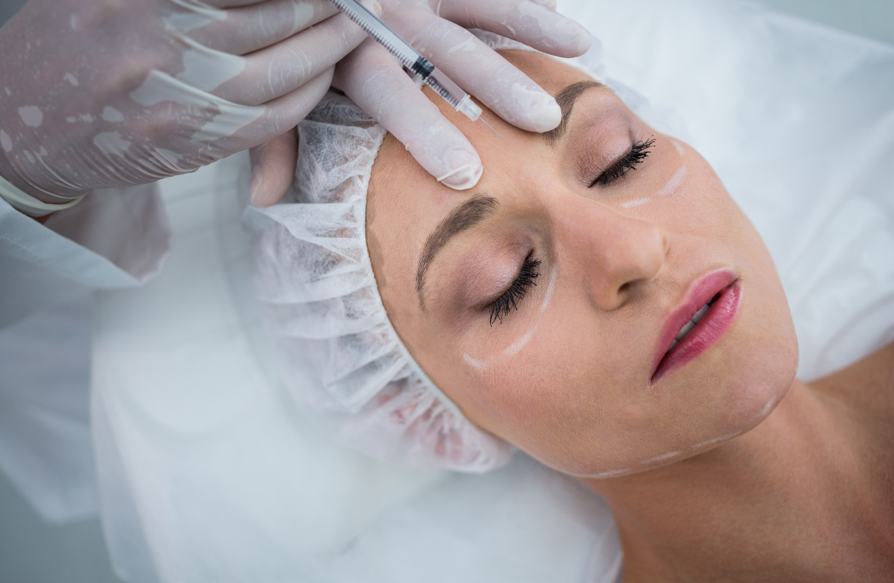 8 Signs It Might Be Time to Try Microneedling for Face Rejuvenation